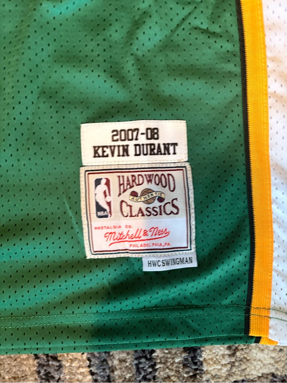 Mitchell & Ness Green White Yellow Seattle #35 Hardwood Classics Jersey - Picture 2 of 3